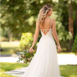 Stella York Wedding Dress - Size 2 (BRAND NEW)